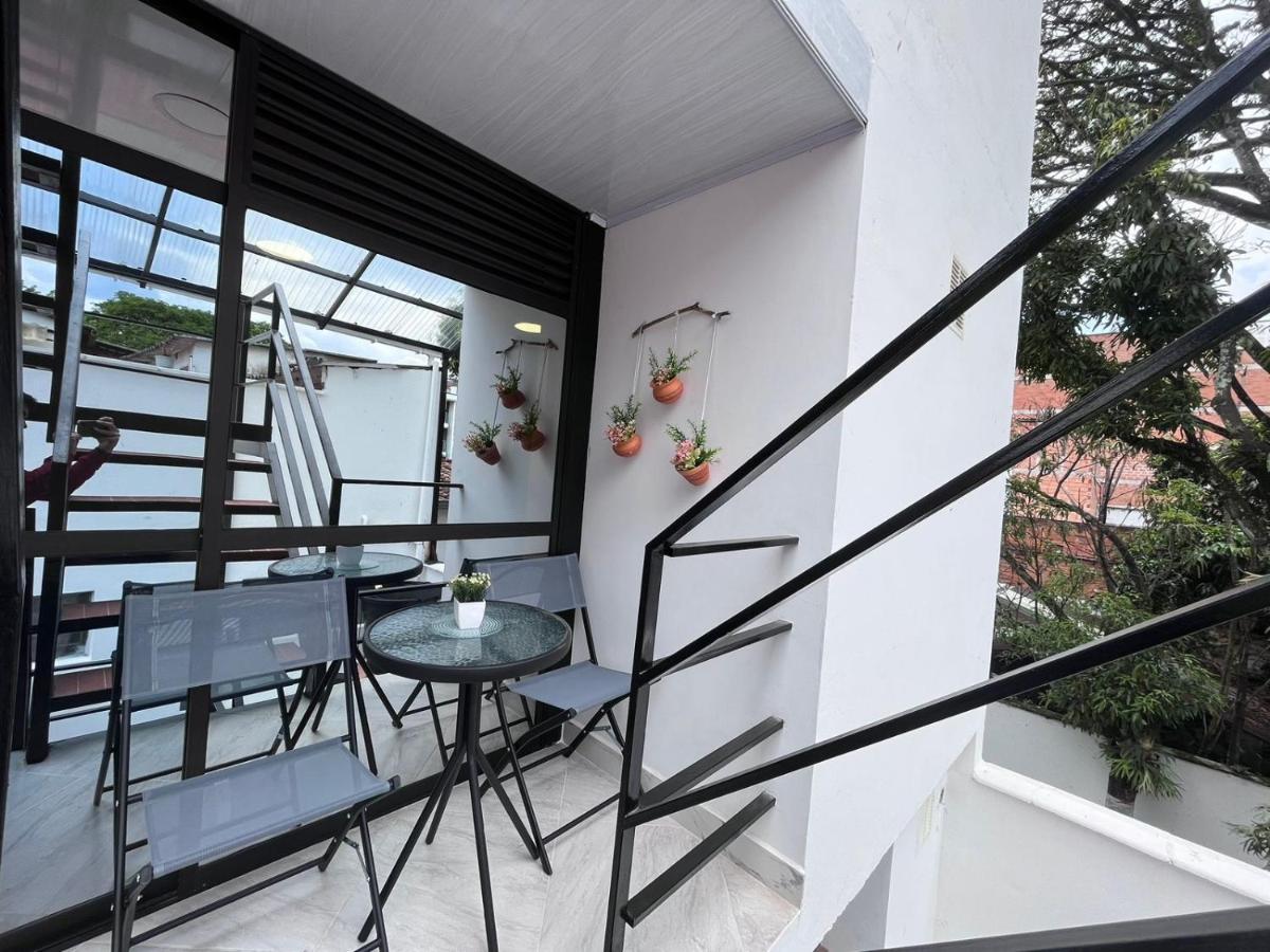 Edificio Santamarta Medellin Ξενοδοχείο Εξωτερικό φωτογραφία
