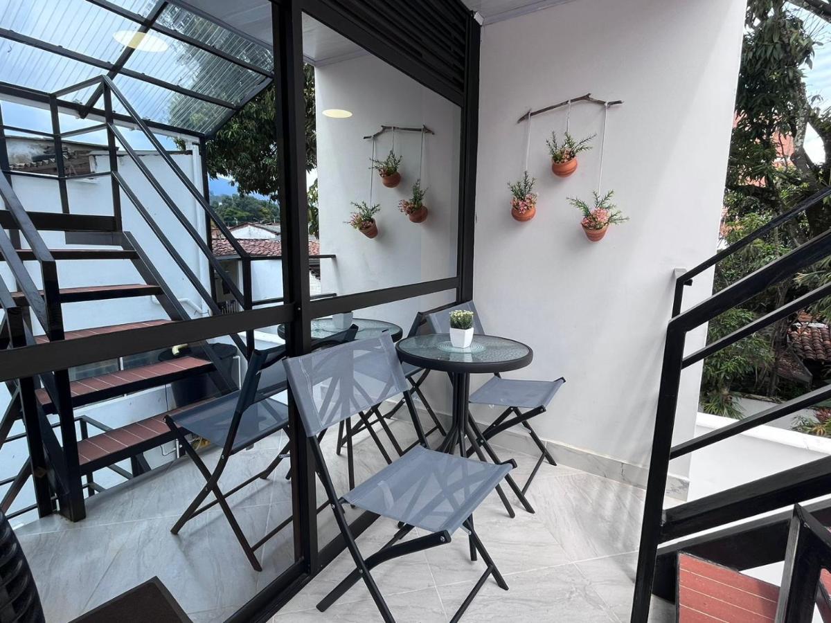 Edificio Santamarta Medellin Ξενοδοχείο Εξωτερικό φωτογραφία