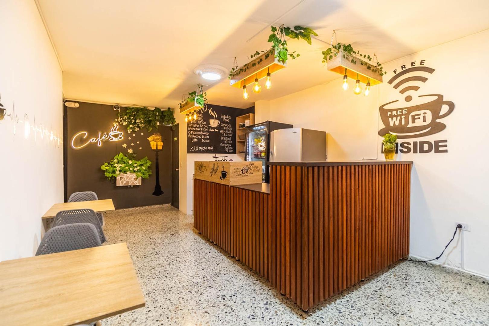 Edificio Santamarta Medellin Ξενοδοχείο Εξωτερικό φωτογραφία